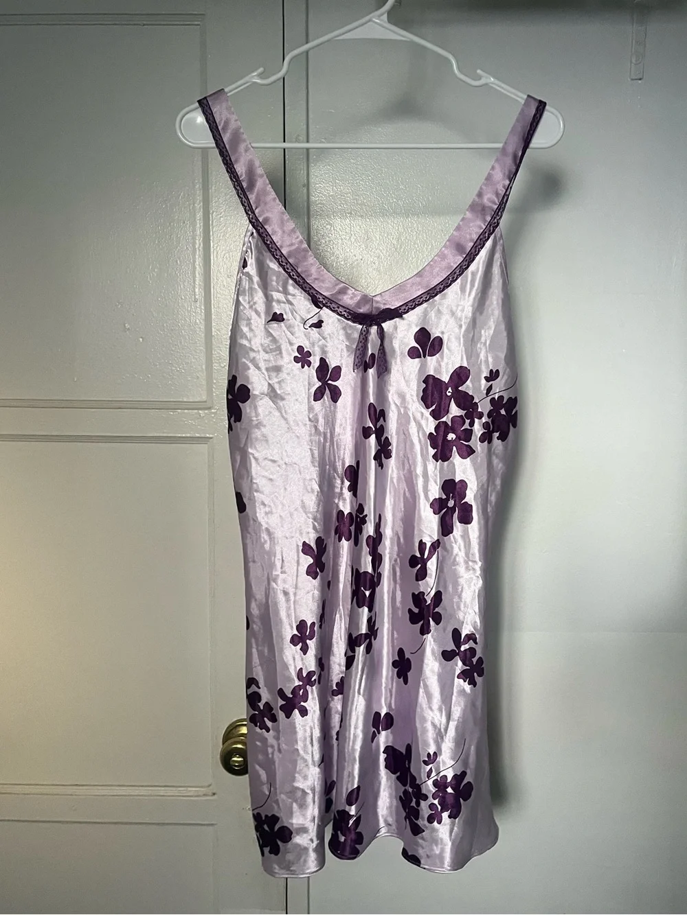 Jones New York Lavender Slip with Dark Purple Floral Print